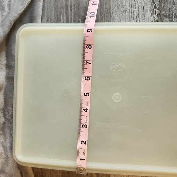 Vintage Tupperware Container - Picture 7 of 7